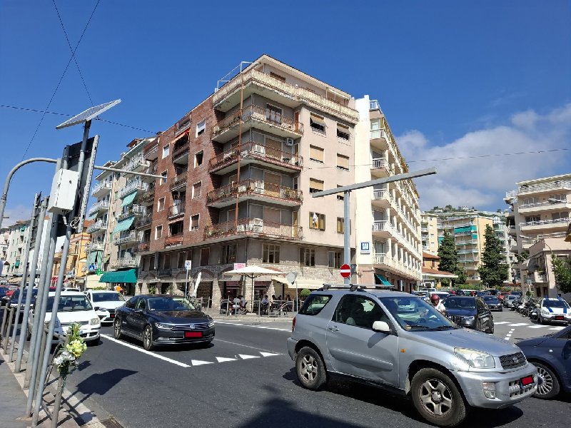 https://www.gabettisanremo.it/Appartamento vendita Sanremo (Imperia) Corso Felice Cavallotti, € 379.000, 2 camere, 130 mq, Secondo piano