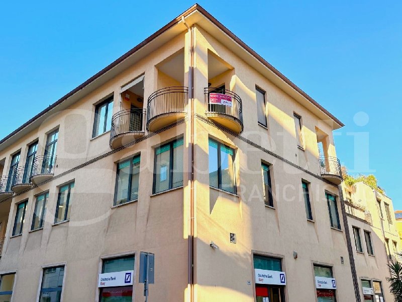 https://www.gabettisanremo.it/Appartamento vendita Imperia Via de Sonnaz, € 350.000, 2 camere, 118 mq, Secondo piano