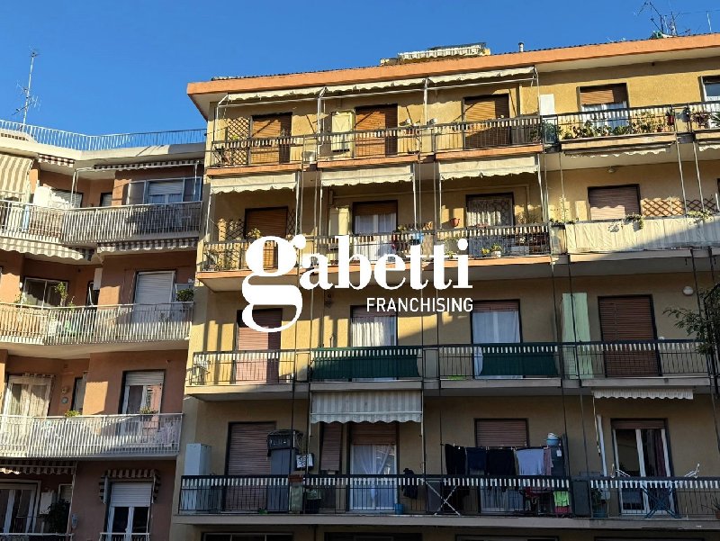 https://www.gabettisanremo.it/Appartamento vendita Imperia Via Santa Lucia, € 199.000, 3 camere, 117 mq, Quarto piano